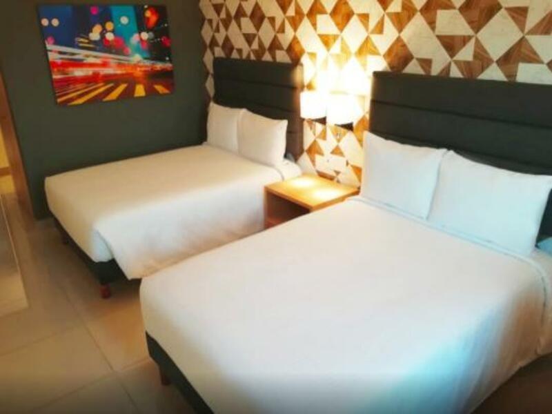 ורקרוז Hotel Urbainn מראה חיצוני תמונה