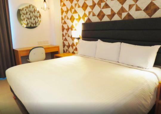 ורקרוז Hotel Urbainn מראה חיצוני תמונה